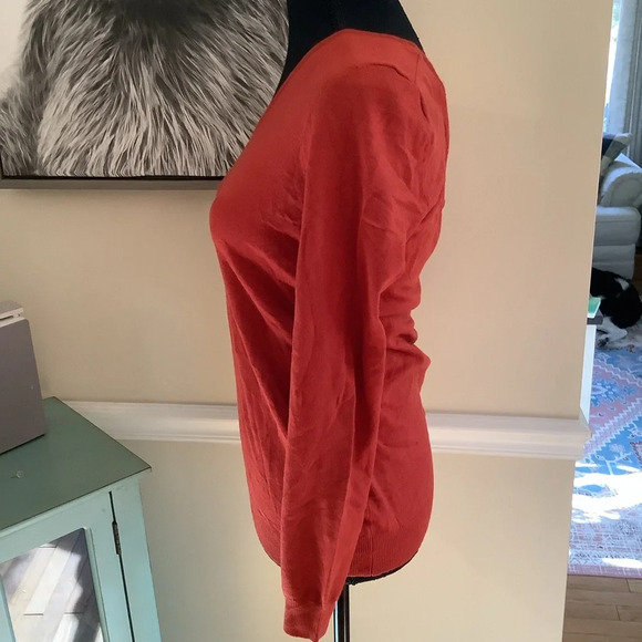 #250 NWOT Love Ellie Clay Colored Cross Back Sweater Size XS - Picture 3 of 9